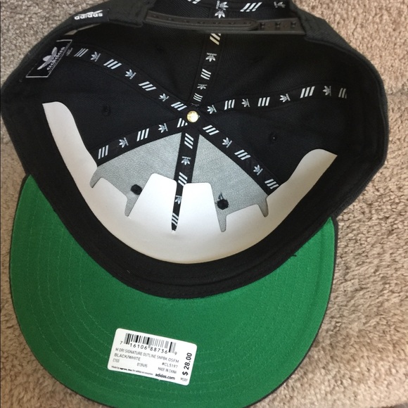 Adidas Signature Outline Snapback Baseball Cap - Picture 4 of 5